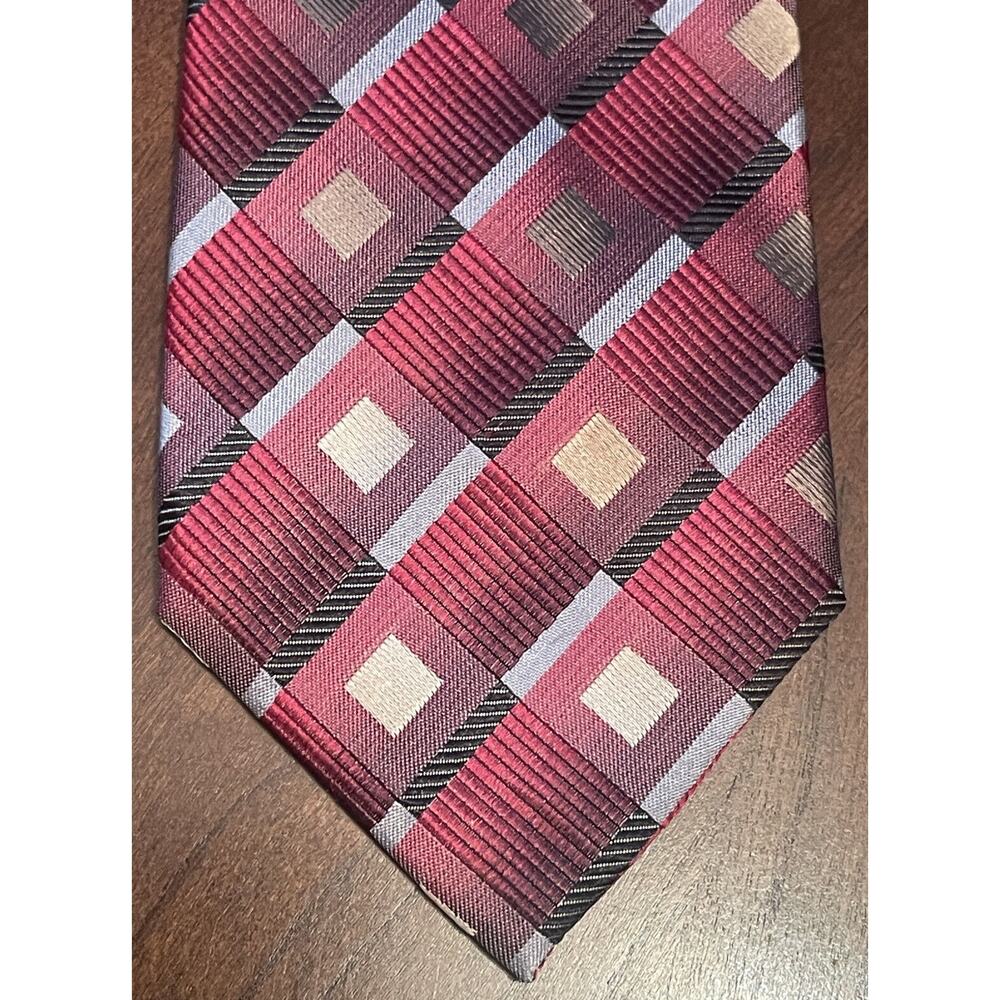 Concepts By Claiborne Red Black Hand Made 100% Silk Men’s Neck Tie Made In China